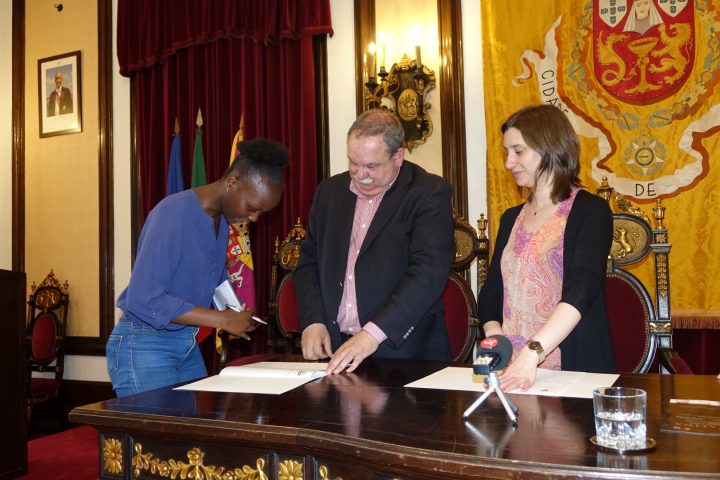 Protocolos 185 Large